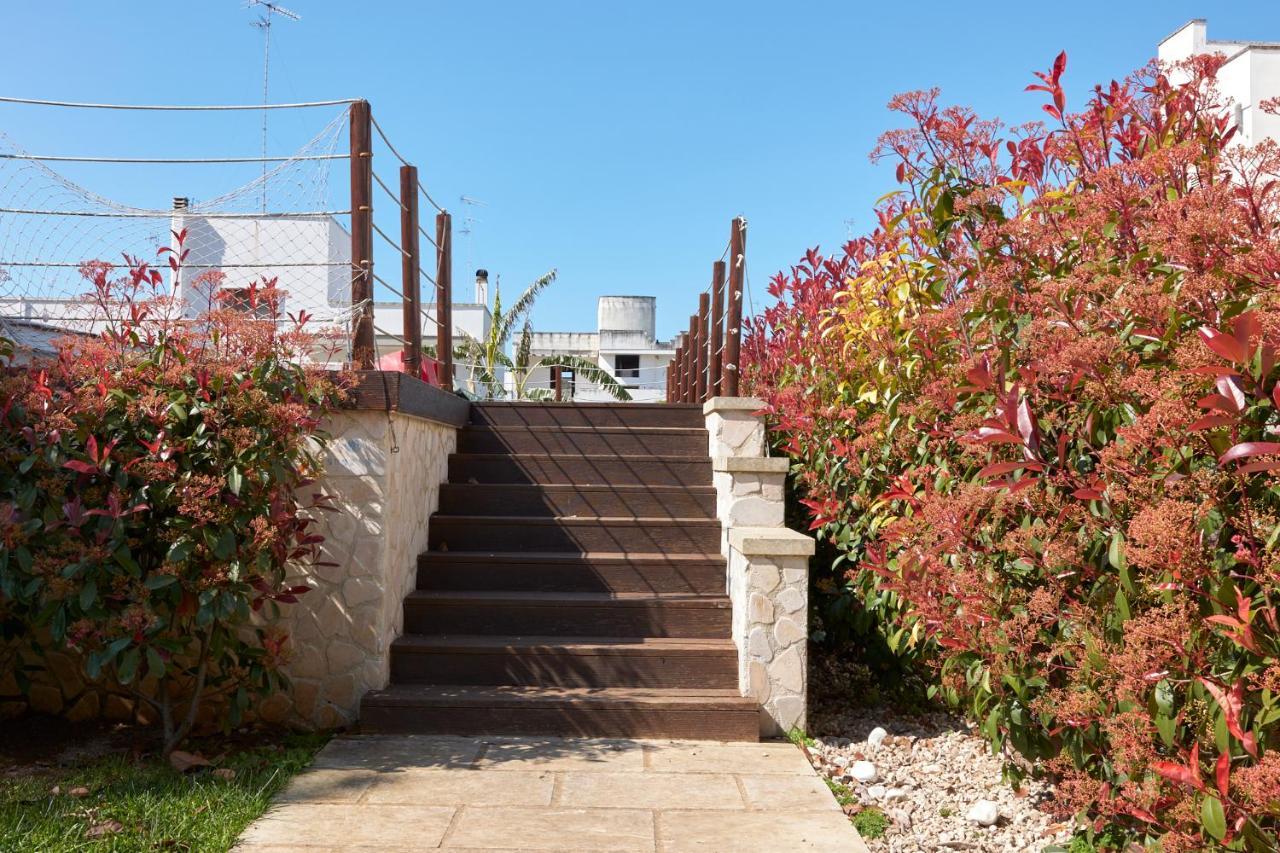 Il Giardino Di Flora Con Piscina Lecce Exterior foto