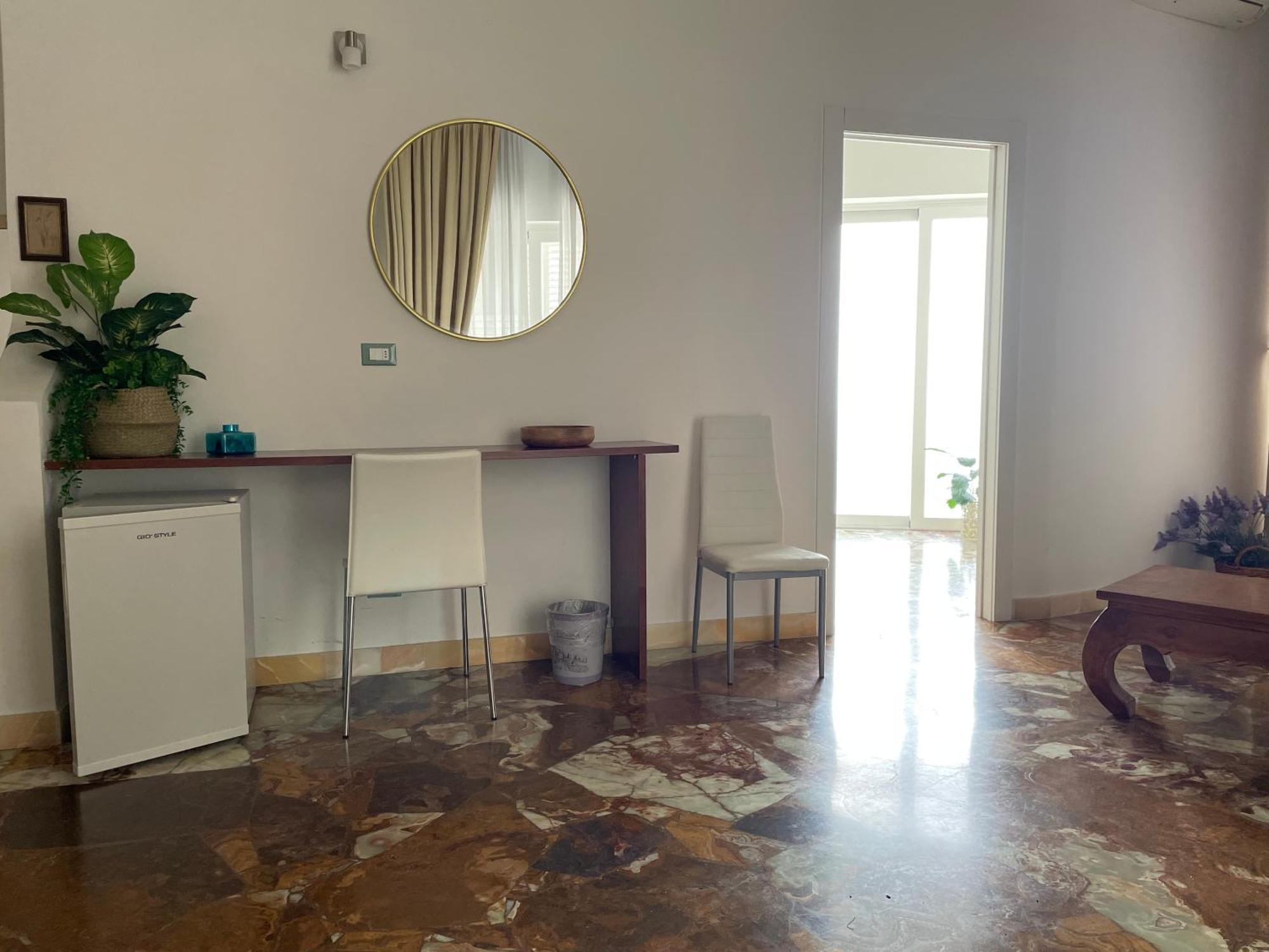 Il Giardino Di Flora Con Piscina Lecce Exterior foto